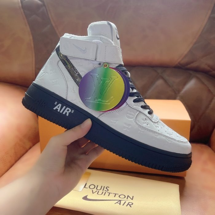 高仿Louis Vuitton 和 Virgil Abloh 设计的 Nike Air Force 1 男式白/黑鞋，男鞋