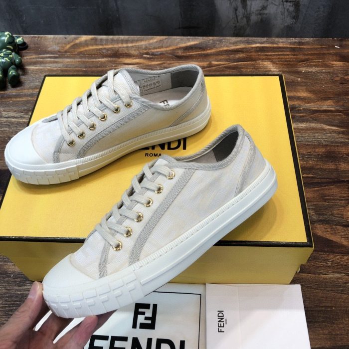 Fendi 女式多米诺骨牌织物运动鞋灰色