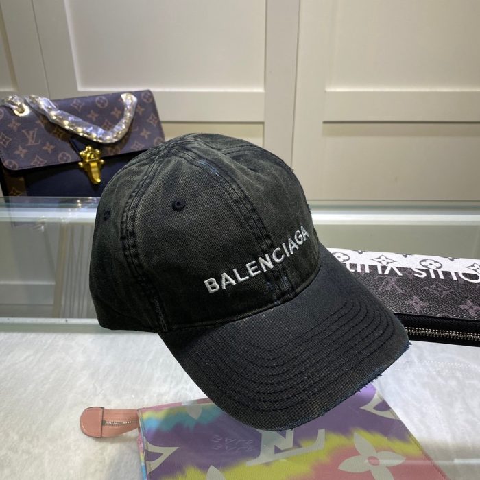 Balenciaga 黑色徽标前帽