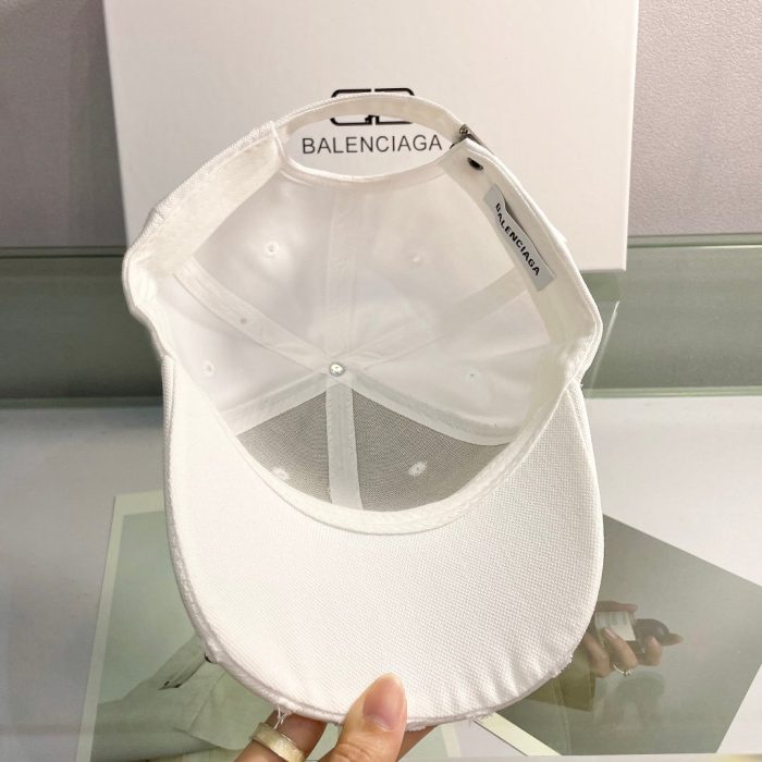 Balenciaga 白色徽标前帽