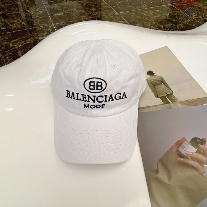 Balenciaga 白色徽标帽子