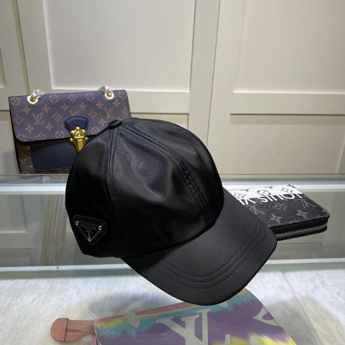 Prada 钻头棒球帽 黑色 Prada 帽子