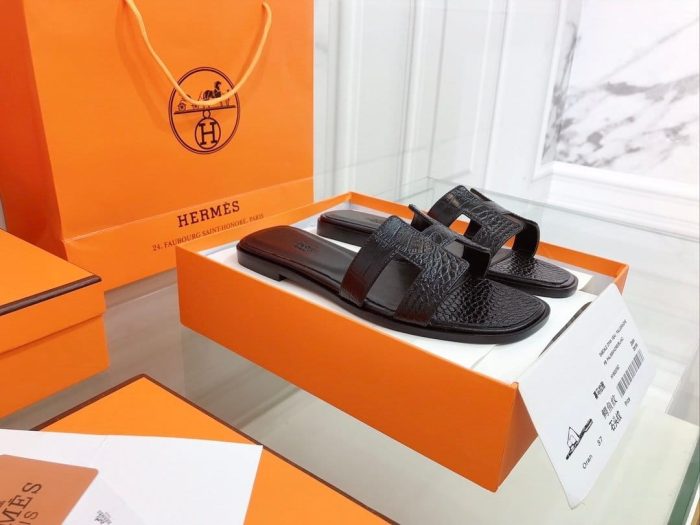 Hermes Oran 女式凉鞋黑色，女鞋