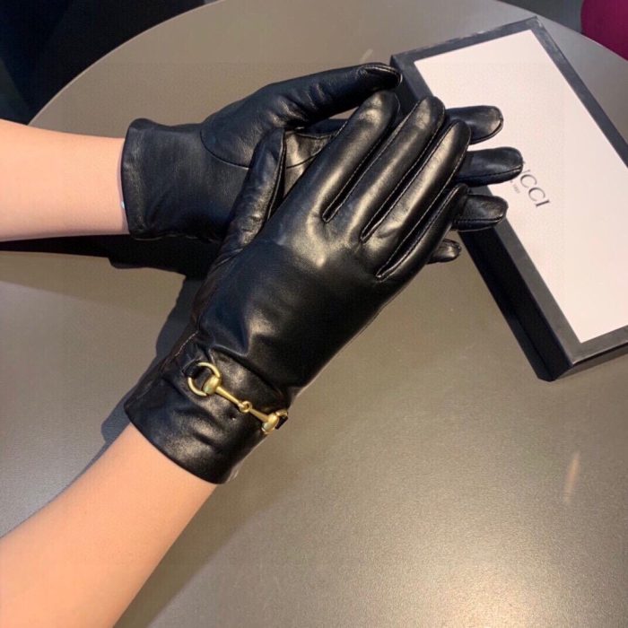Gucci 黑色小时纹手套
