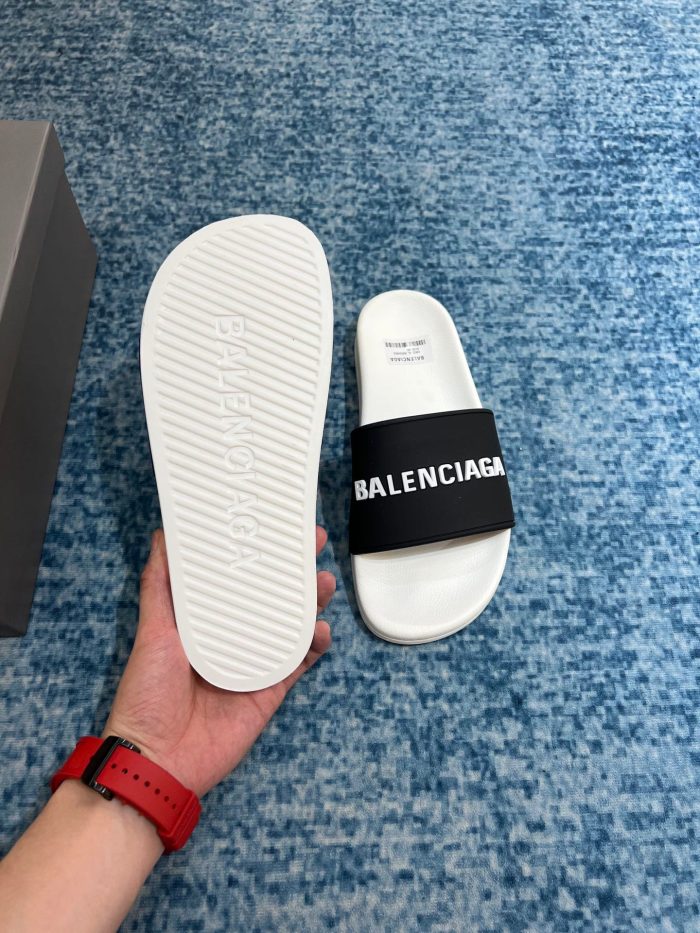 Balenciaga 女式泳池拖鞋 黑/白