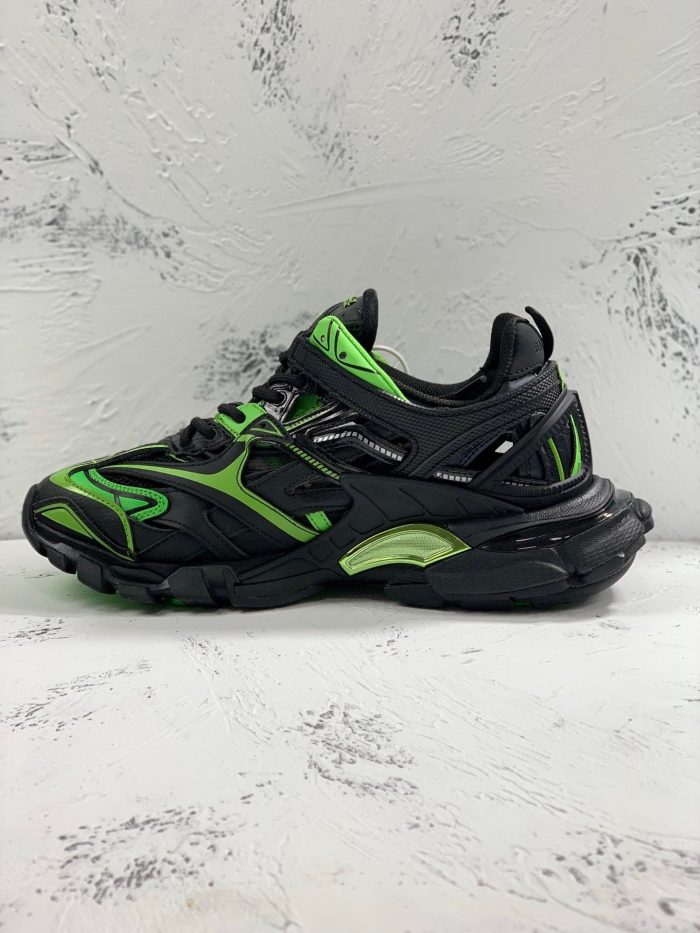 Balenciaga Track.2 男士黑色透明鞋底运动鞋