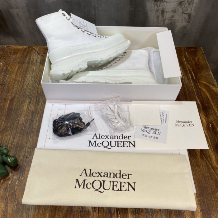 复刻Alexander McQueen 女式 Tread Slick 靴子棉质白色 604254W4MV29000