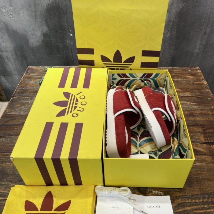 Gucci x Adidas 男士厚底 GG 红色凉鞋 702412 UU010 6560