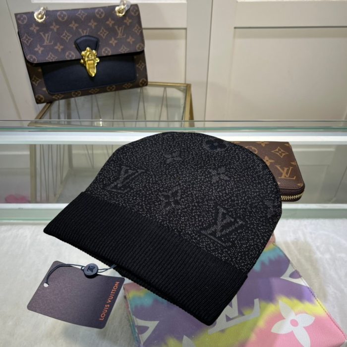 黑色 LV 头饰 Louis Vuitton 毛线帽