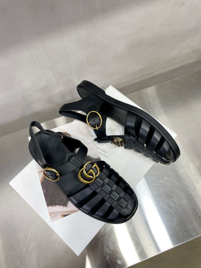 Gucci 女式橡胶扣带凉鞋黑色 463463 J8700 1000