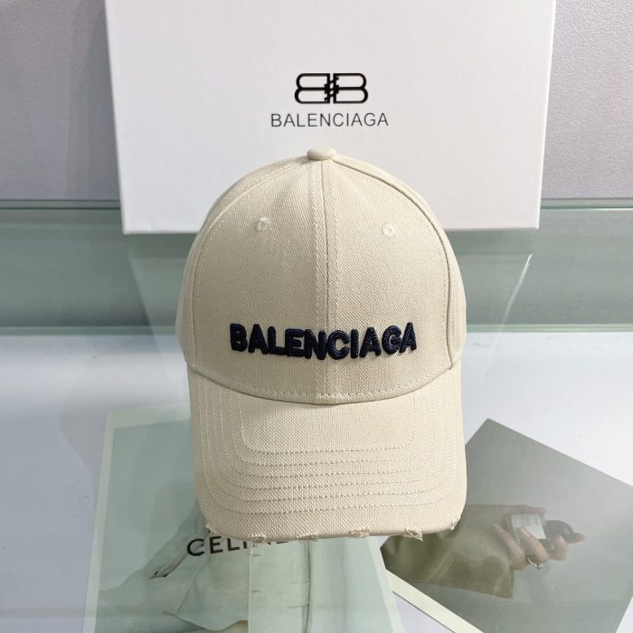 Balenciaga 米色徽标前帽