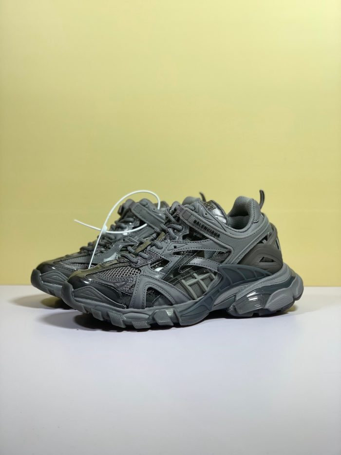 Balenciaga Track.2 男士灰色透明鞋底运动鞋