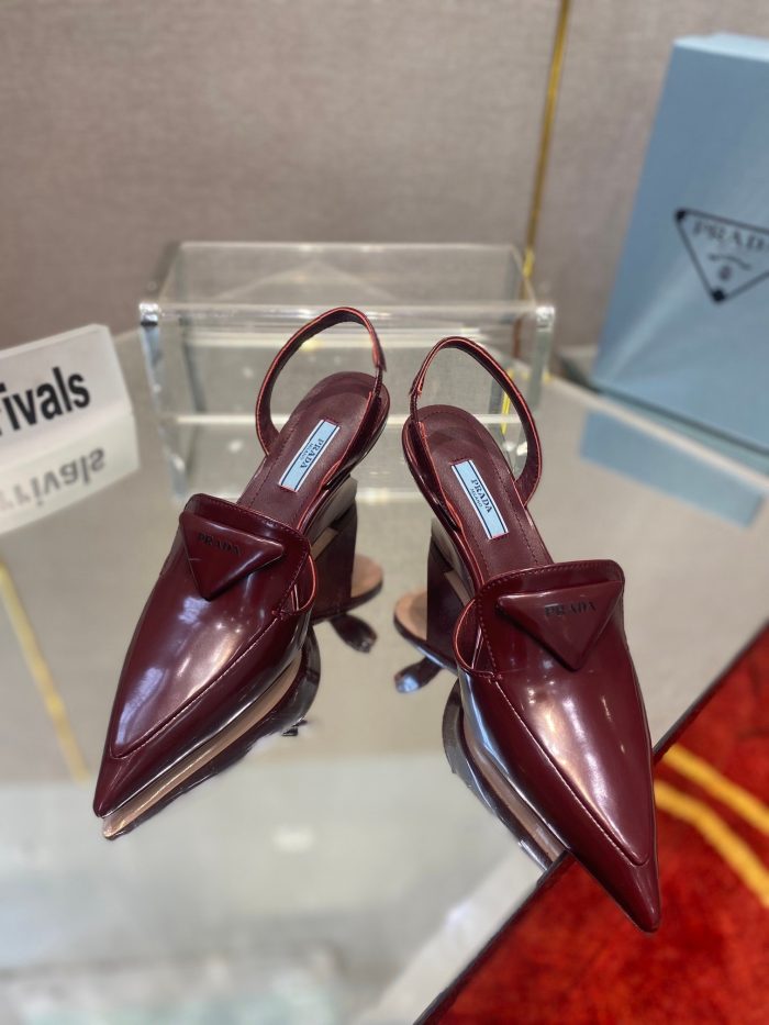 Prada 女式拉绒露跟高跟鞋酒红色 2.6 英寸/65 毫米 PRD