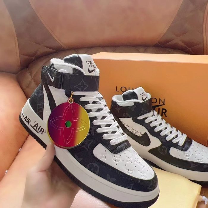 高仿Louis Vuitton 和 Nike Air Force 1 By Virgil Abloh 白色/棕色男士男鞋