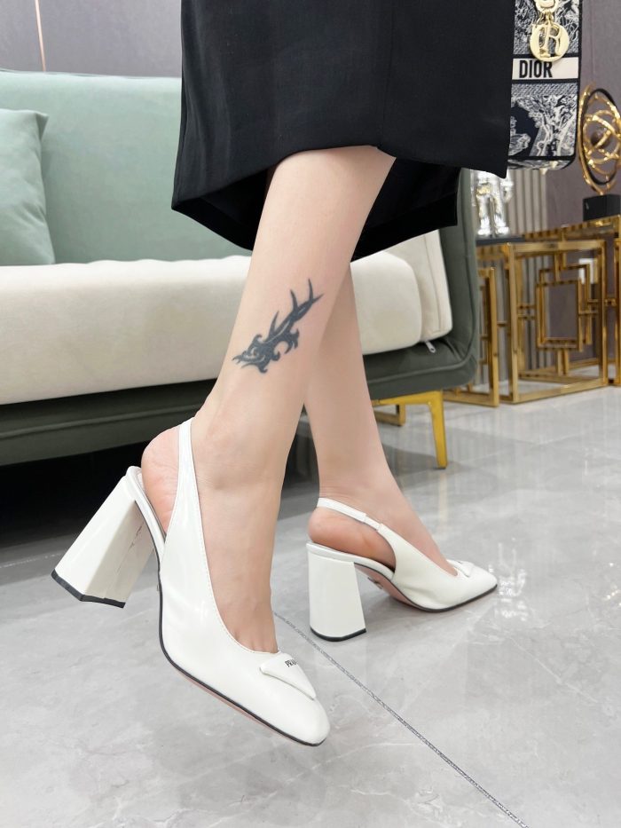 Prada 女式专利露跟高跟鞋 白色 3.5 英寸/90 毫米 PRD