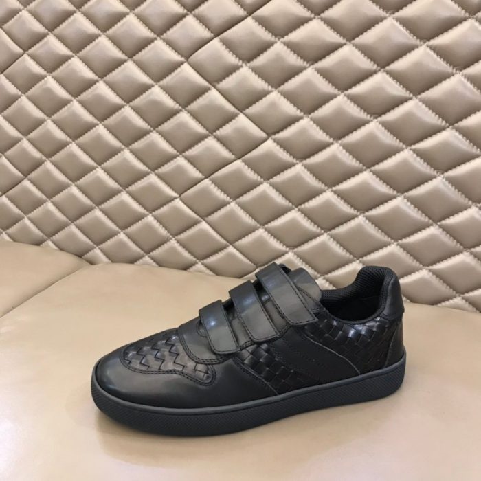 Bottega Veneta 男士闭合带波浪线运动鞋黑色 男士