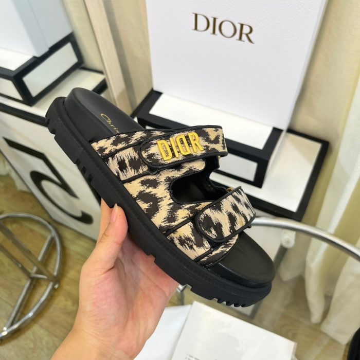 Christian Dior 女式 DiorAct 拖鞋米色多色 CD KCQ719LNY_S29X