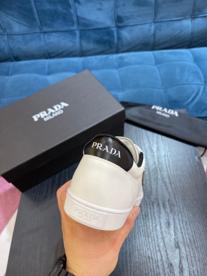Prada 男士白色/黑色拉丝运动鞋 1 英寸/25 毫米 PRD