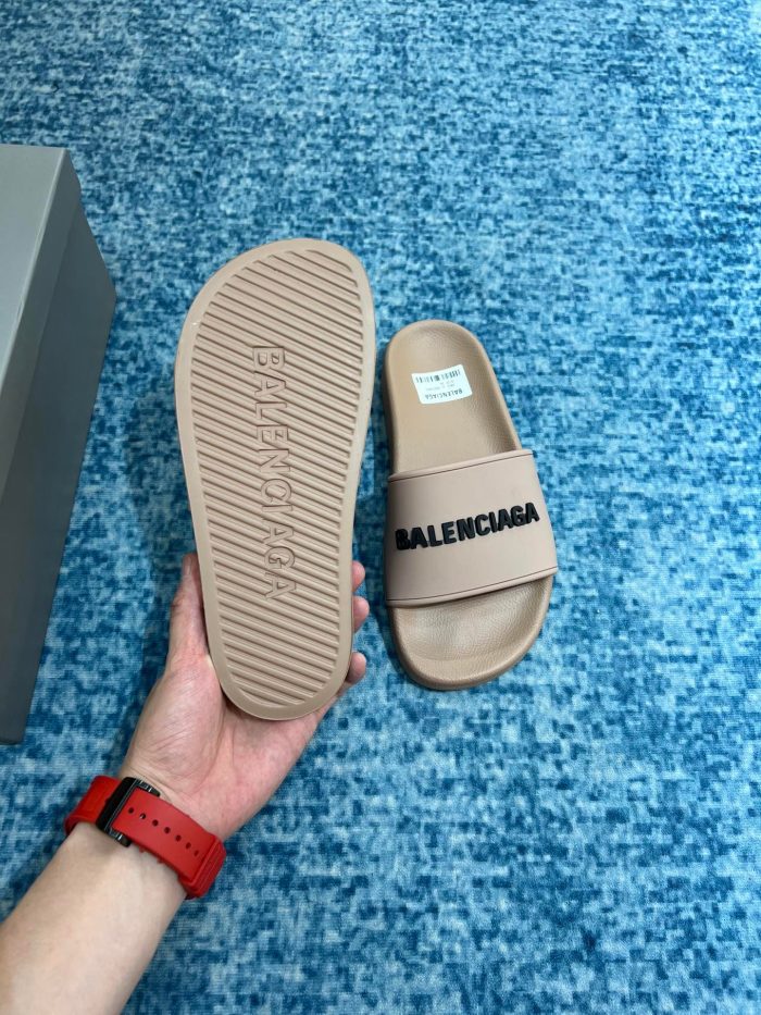 Balenciaga 女式泳池拖鞋米色