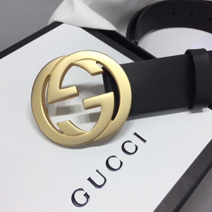 Gucci 女士腰带，带互扣式 G 扣黑色，女士腰带