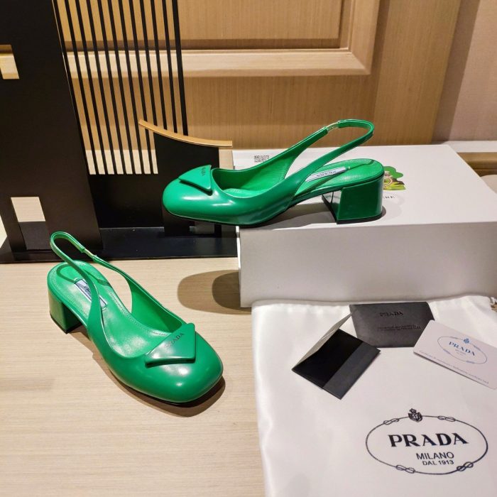 Prada 女式专利露跟高跟鞋 深绿色 1.8 英寸/45 毫米 PRD