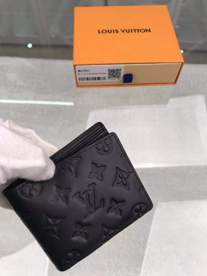 路易威登 男士多钱包 Monogram Shadow，男士钱包 4.5 英寸/11.5 厘米 LV M62901