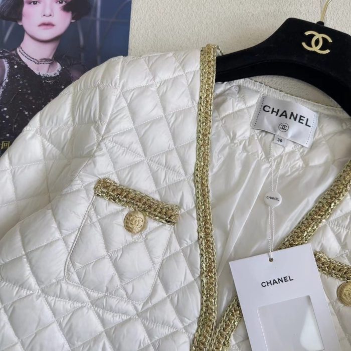 Chanel Love Moschino 女式白色夹克