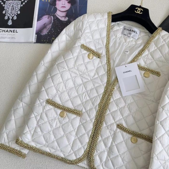 Chanel Love Moschino 女式白色夹克