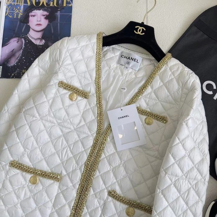 Chanel Love Moschino 女式白色夹克