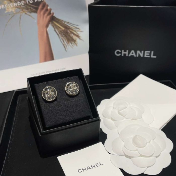 Chanel 圆形按钮塑料耳环 银色 女士