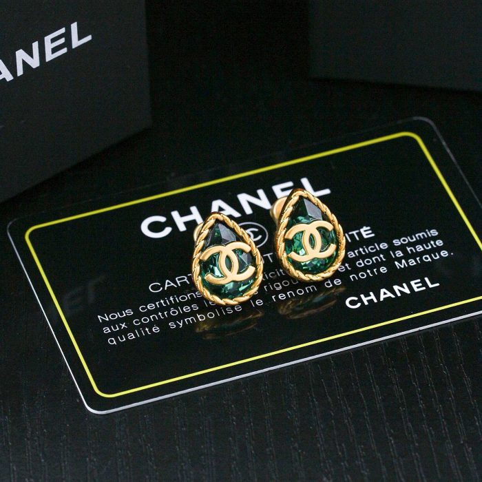 Chanel 女士泪滴绿色耳环