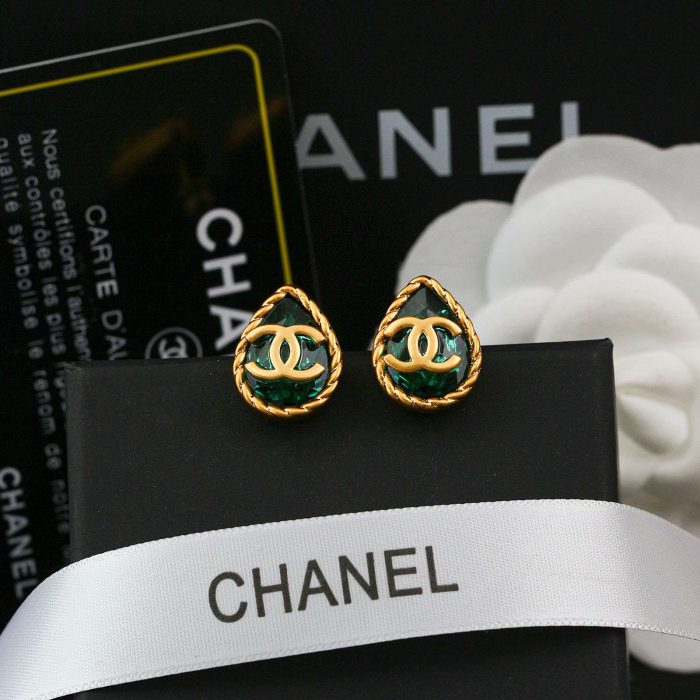 Chanel 女士泪滴绿色耳环