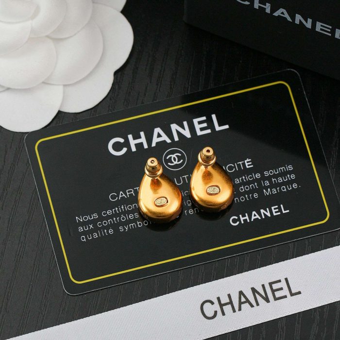 Chanel 女士泪滴绿色耳环