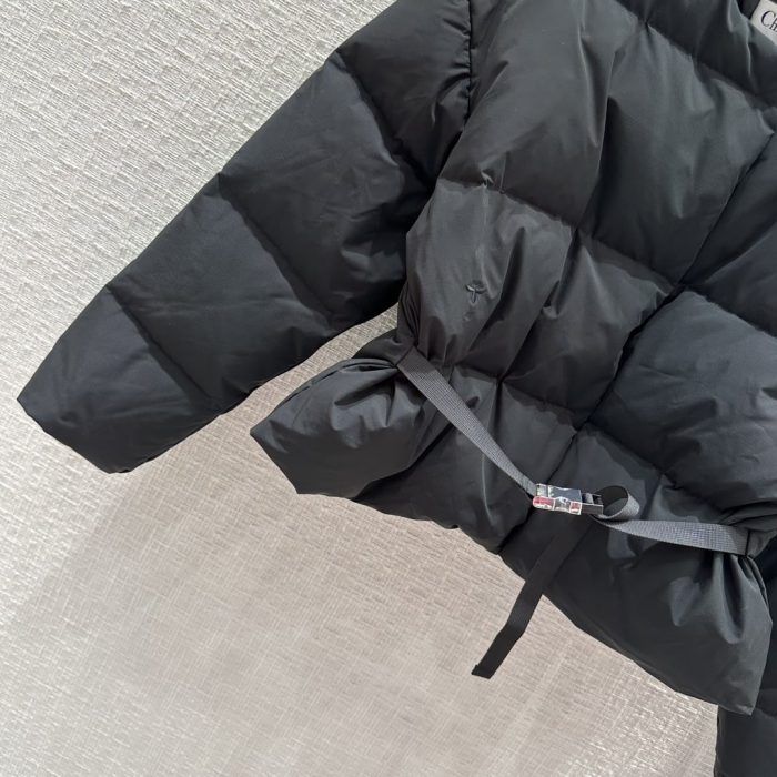 Dior 冬季女式短款羽绒服 黑色