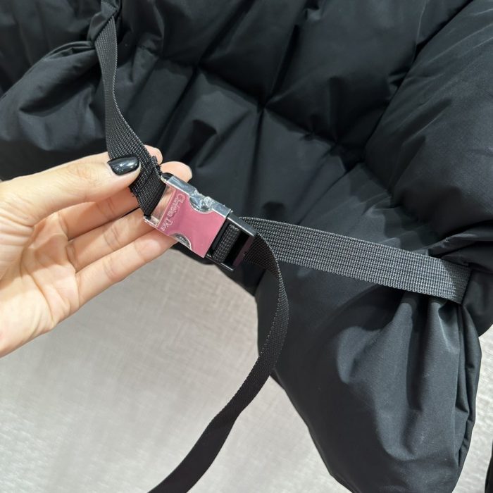 Dior 冬季女式短款羽绒服 黑色