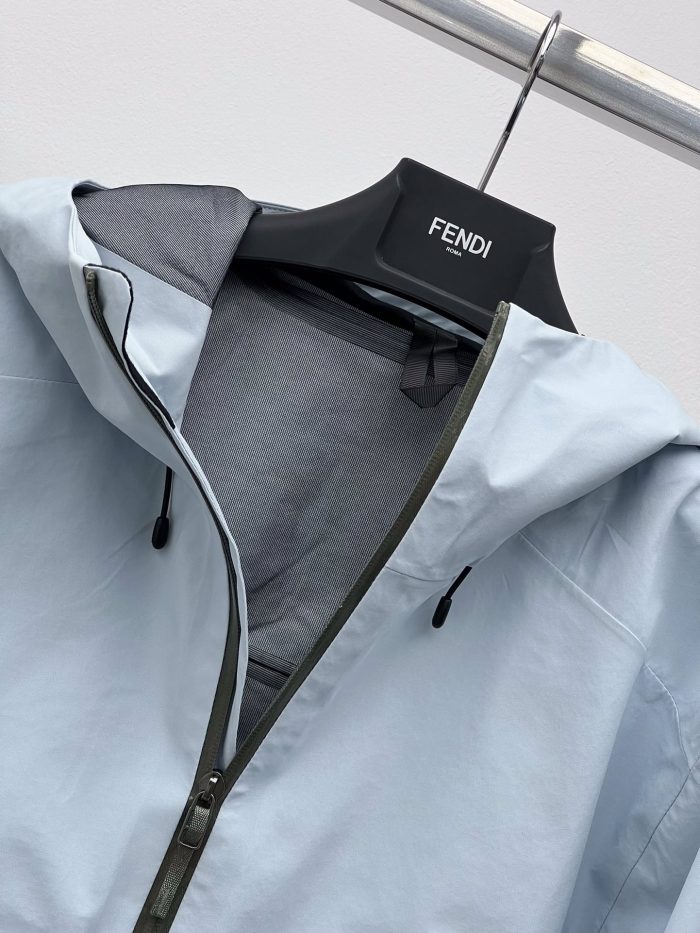 Fendi 高品质 ARC 女式滑雪夹克 蓝色