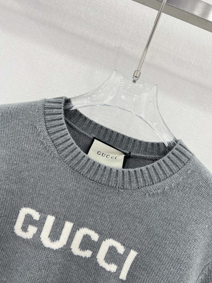 Gucci 女式拉绒羊毛圆领毛衣 灰色