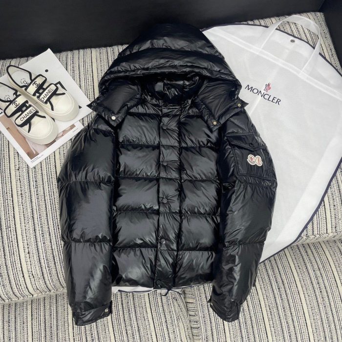 Moncler Maya 女士黑色软壳面料羽绒服