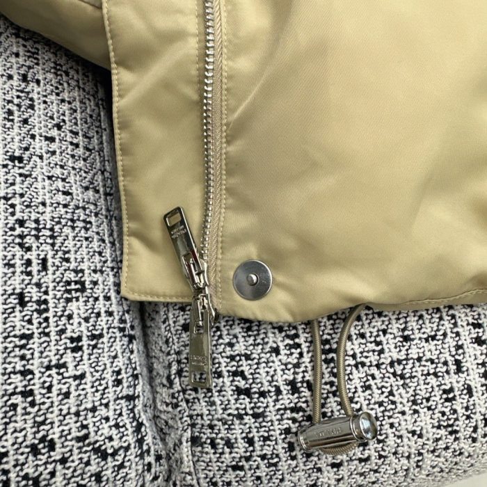 Prada 女式再生羽绒服米色