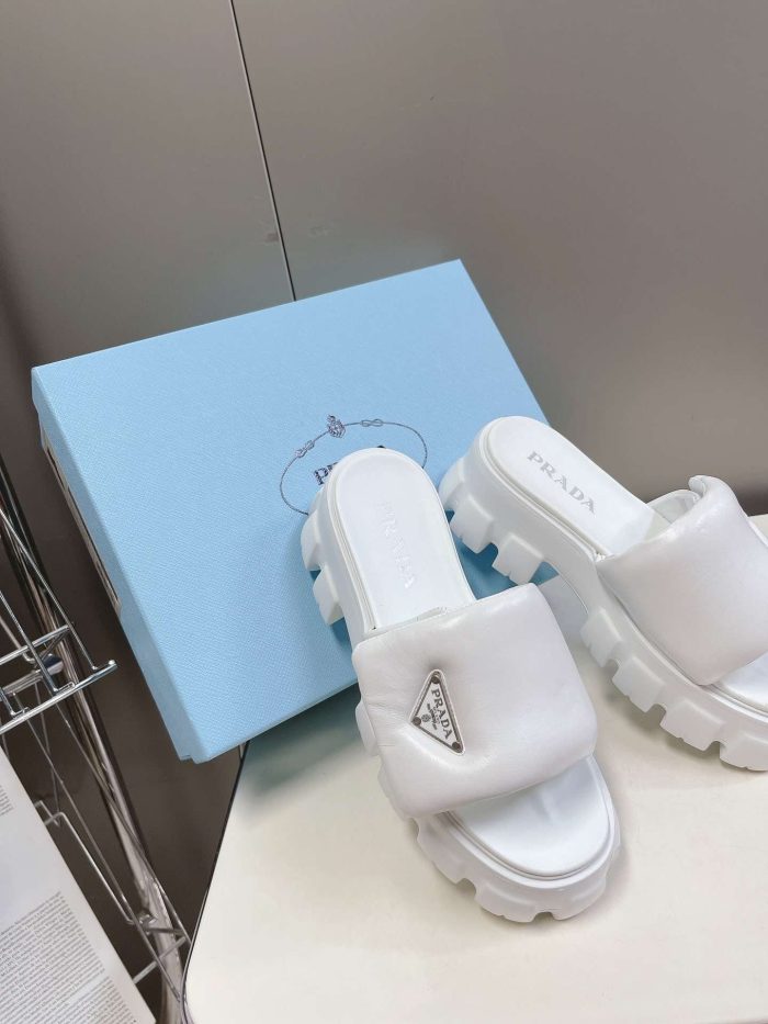 Prada 女式软垫拖鞋白色