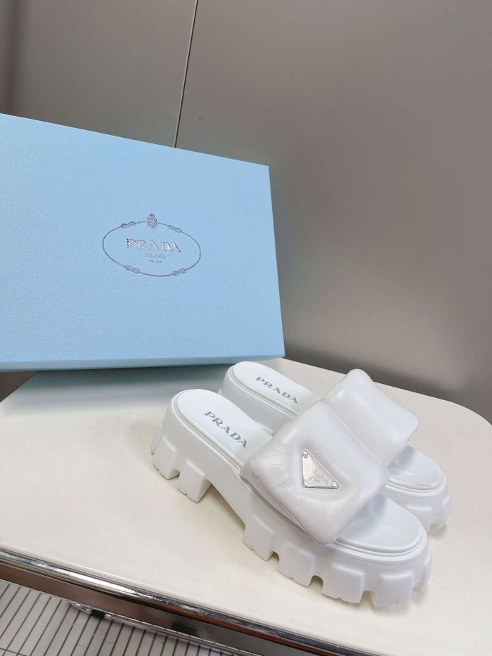 Prada 女式软垫拖鞋白色