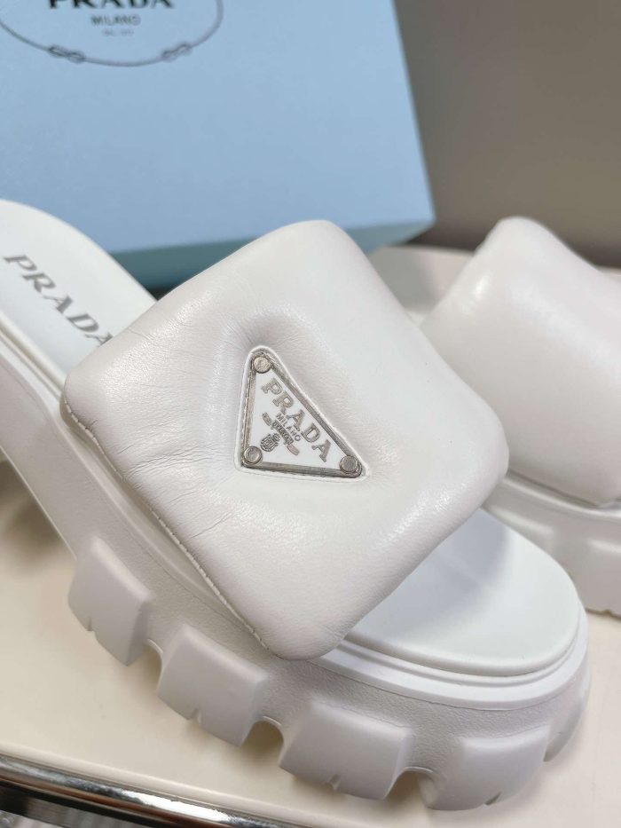 Prada 女式软垫拖鞋白色
