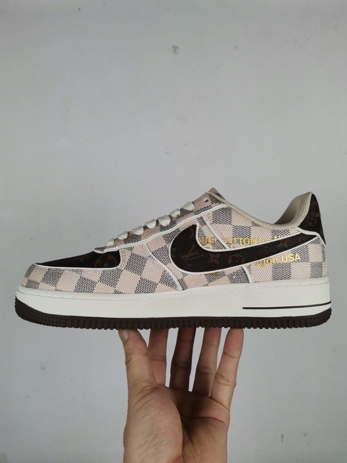 Nike x Louis Vuitton 男士 Air Force 1 米色