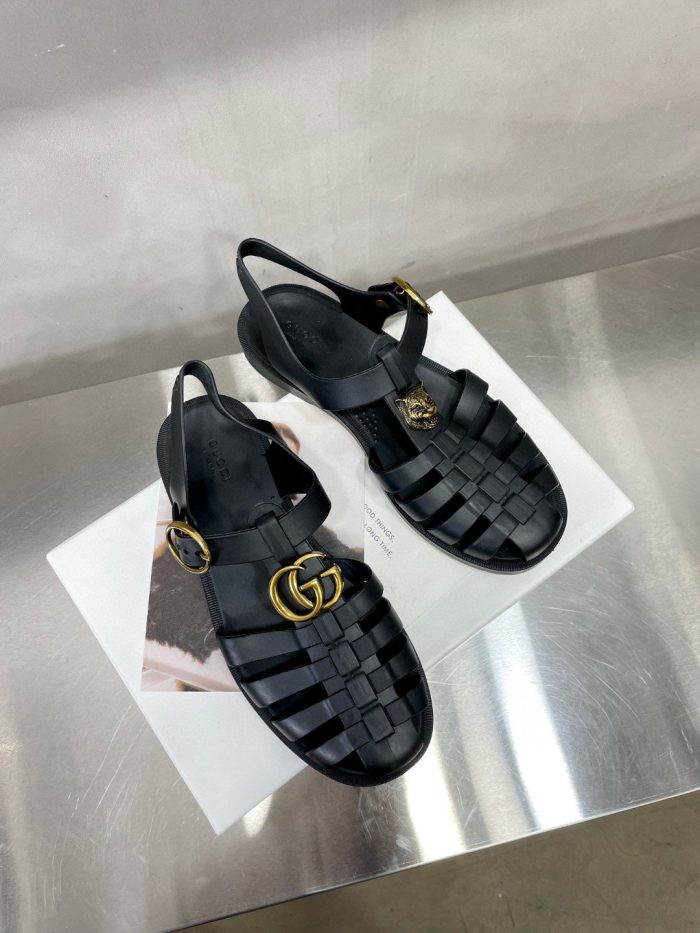 Gucci 女式橡胶扣带凉鞋黑色 463463 J8700 1000