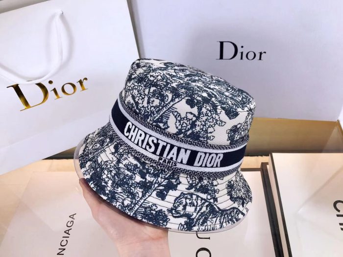 Christian Dior Jack Dior 多色渔夫帽