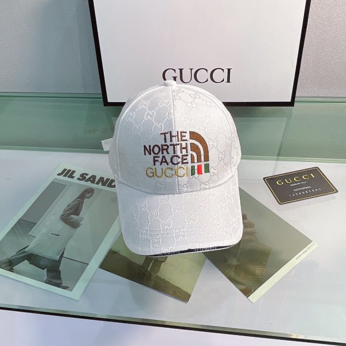 Gucci GG 帆布棒球帽白色