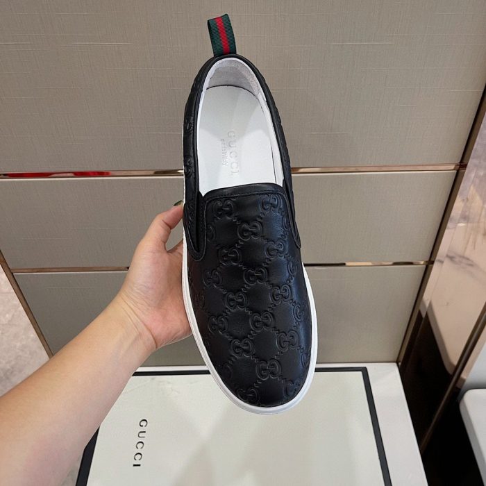 Gucci 男士标志性一脚蹬运动鞋黑色 407364 CWCE0 1174