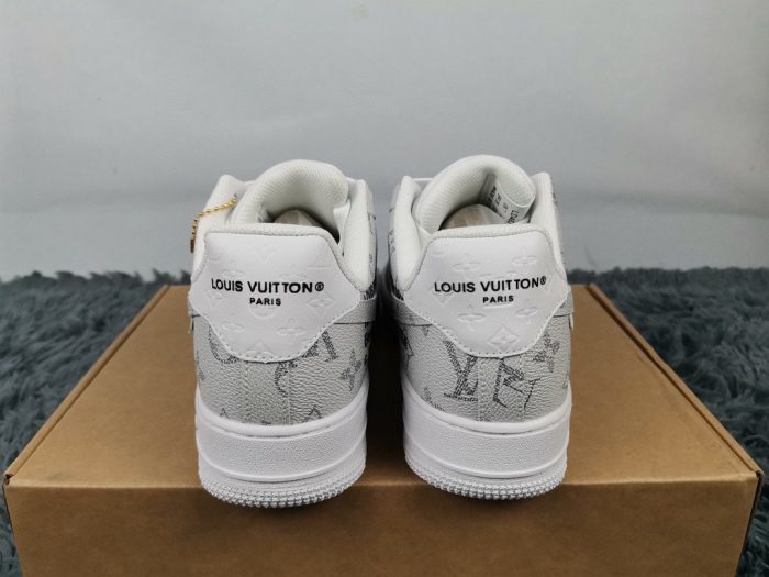 Nike Air Force 1 Low x Louis Vuitton Virgil Abloh 男士“白灰色”