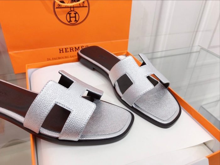 Hermes Oran 女士凉鞋银色