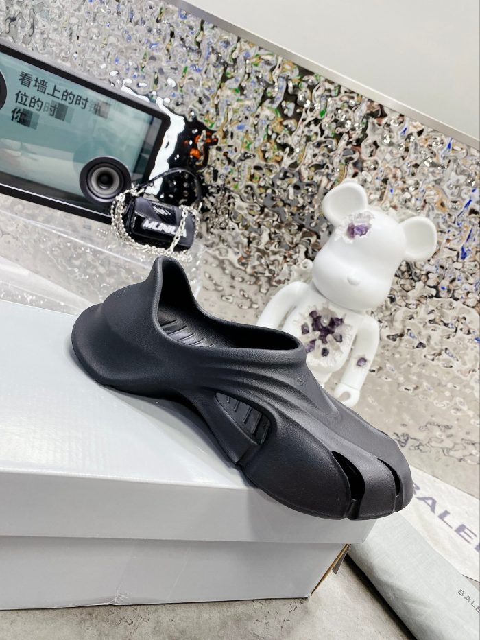 复刻巴黎世家（Balenciaga） 男士模具闭合黑色 692595W3CEP1000